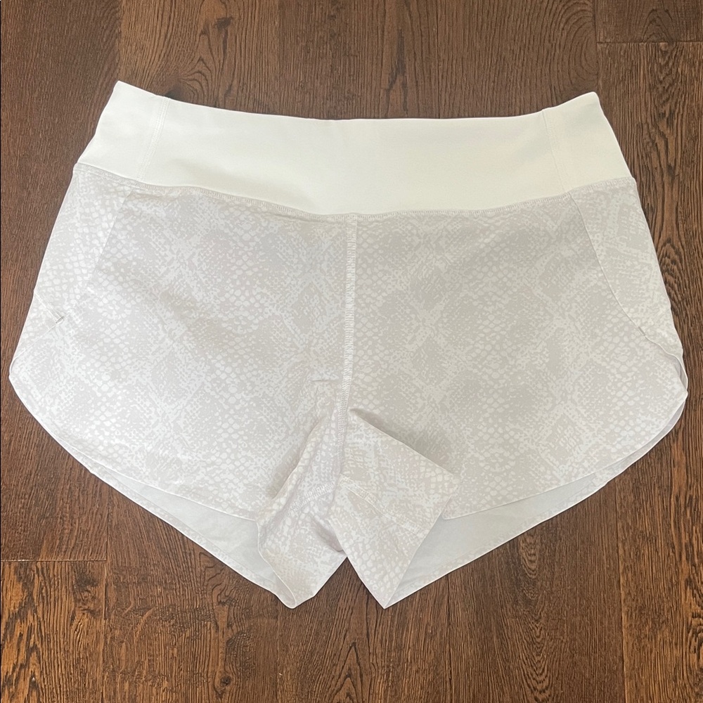 Athleta Women's White Athletic Shorts Size Small
